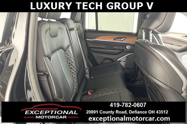 2023 Jeep Grand Cherokee Summit Reserve photo 37