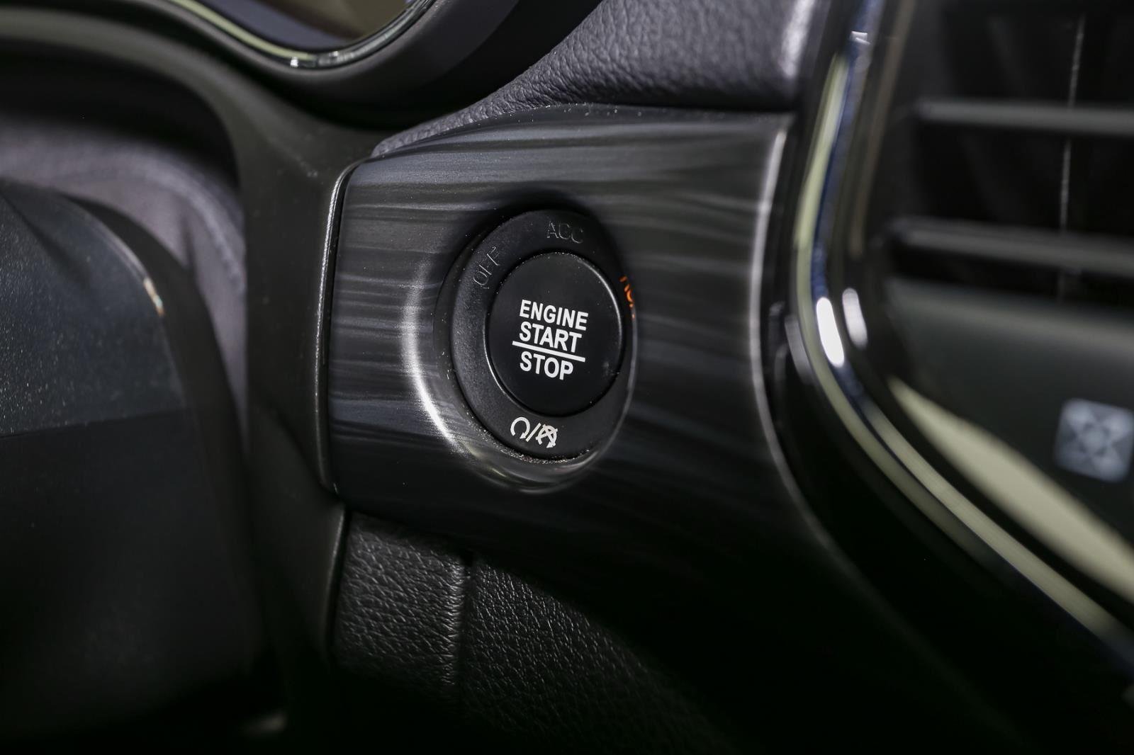2021 Jeep Grand Cherokee Laredo X photo 27