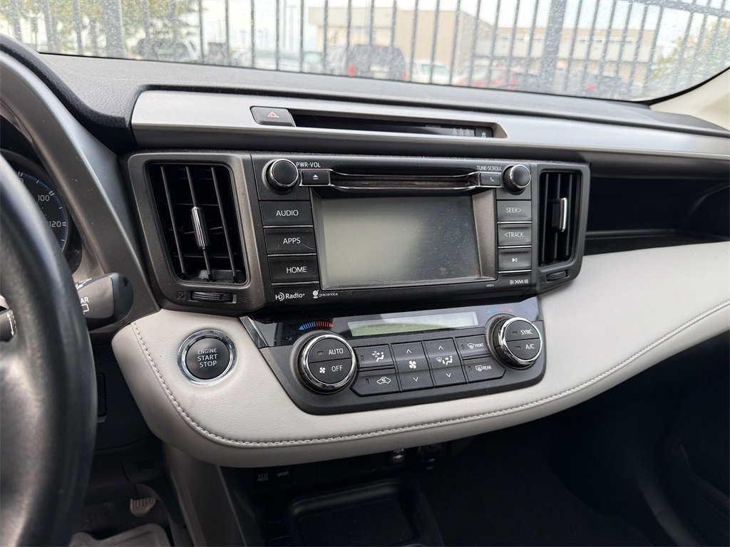 2018 Toyota RAV4 Adventure XLE photo 2