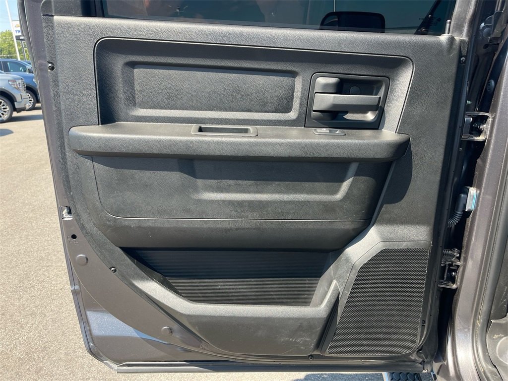 2022 Ram 2500 Tradesman photo 24