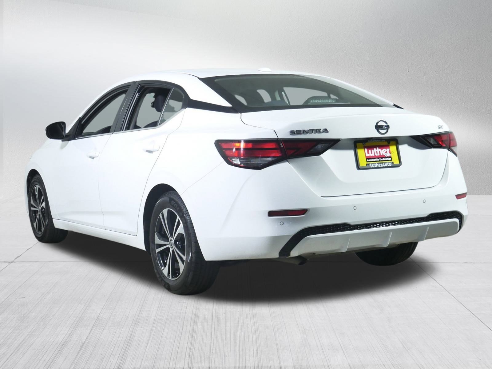 2022 Nissan Sentra SV photo 5