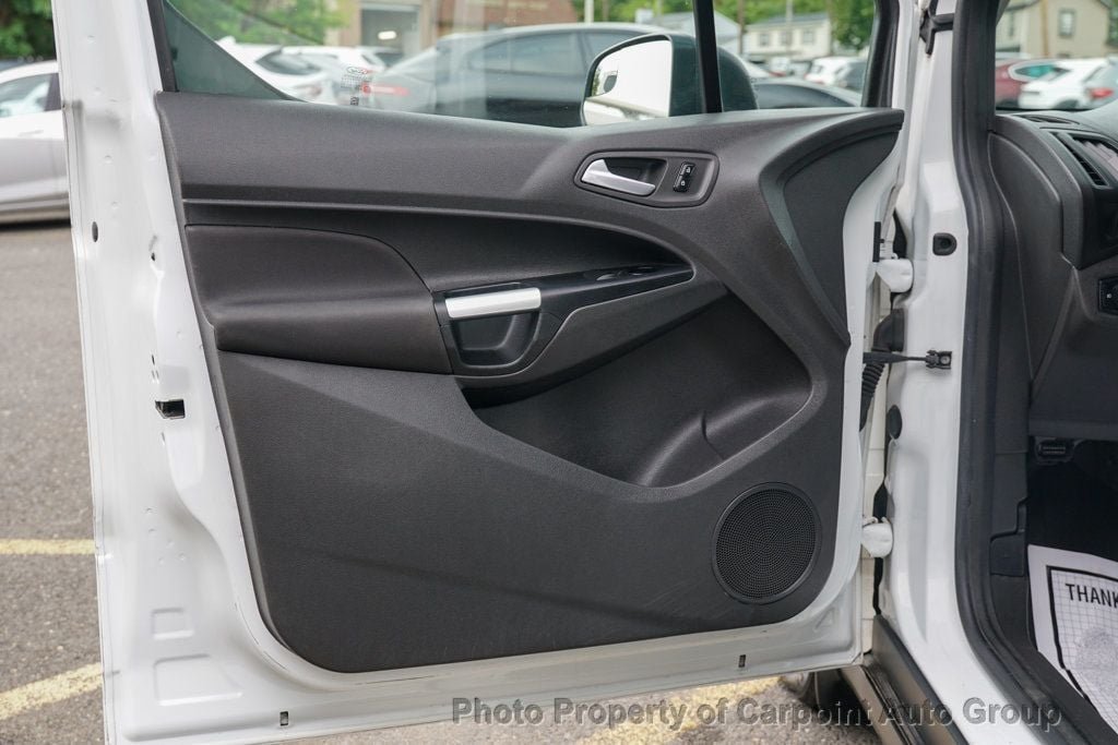 2018 Ford Transit Van XLT photo 18