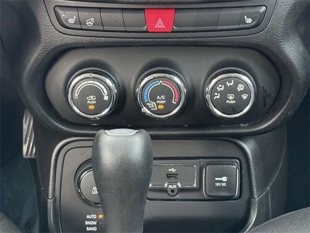 2017 Jeep Renegade Latitude North Edition photo 19