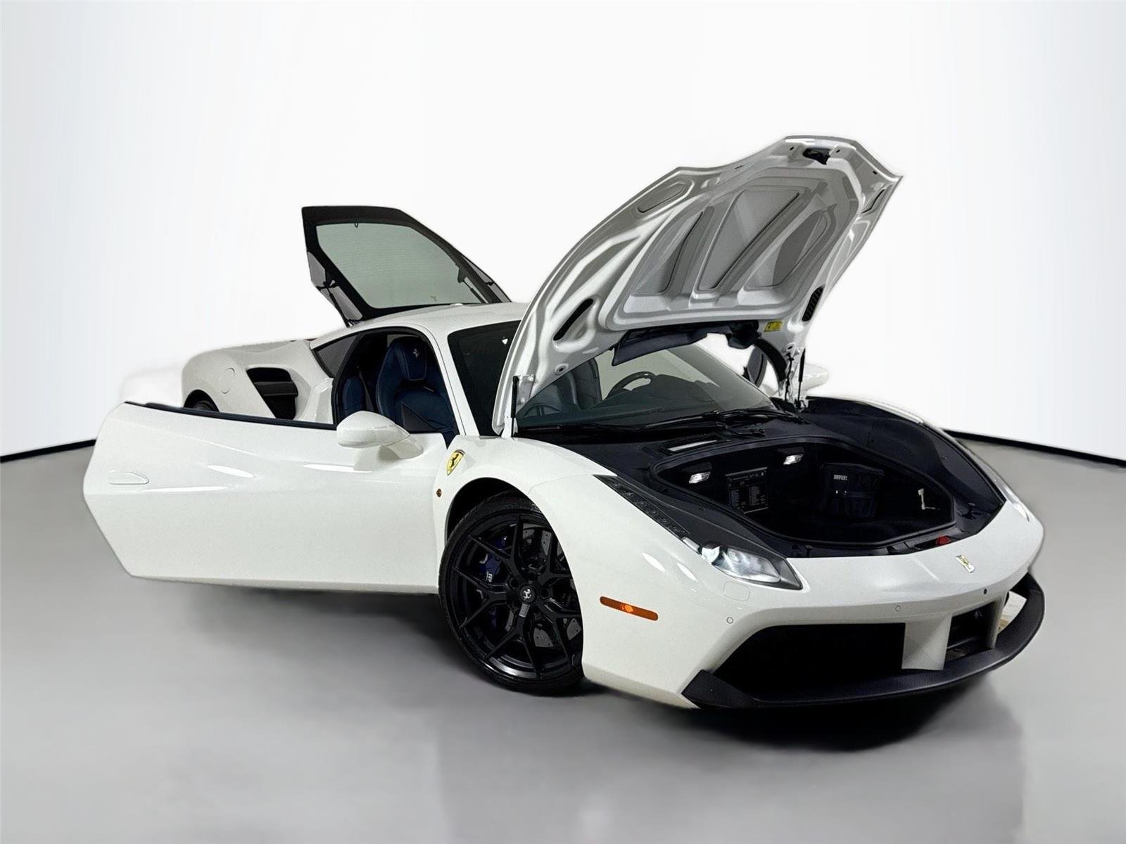 2016 Ferrari 488 GTB photo 29