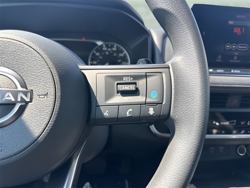 2024 Nissan Rogue SV photo 15