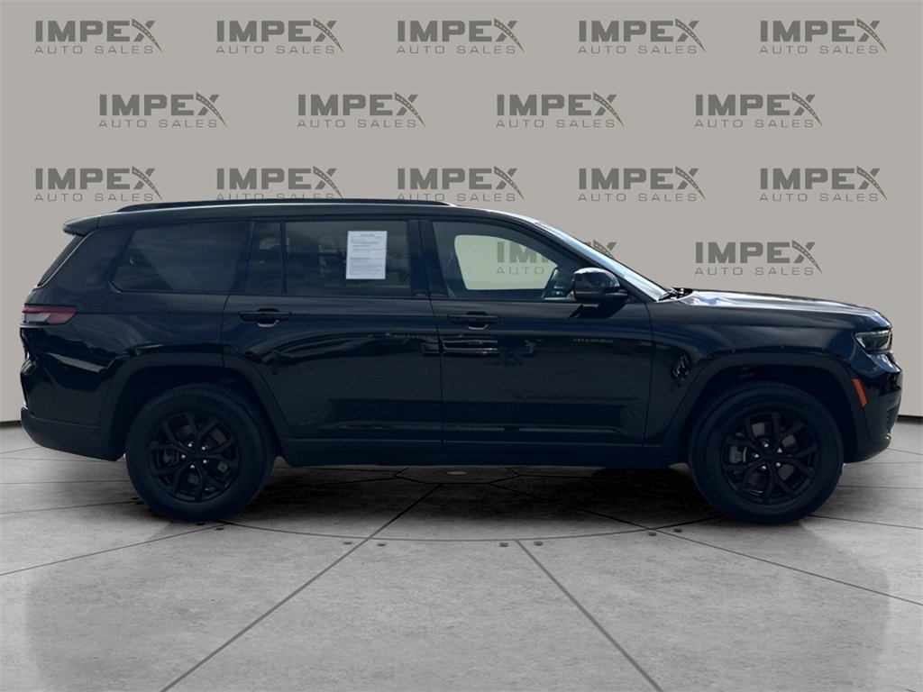 2024 Jeep Grand Cherokee Altitude photo 5