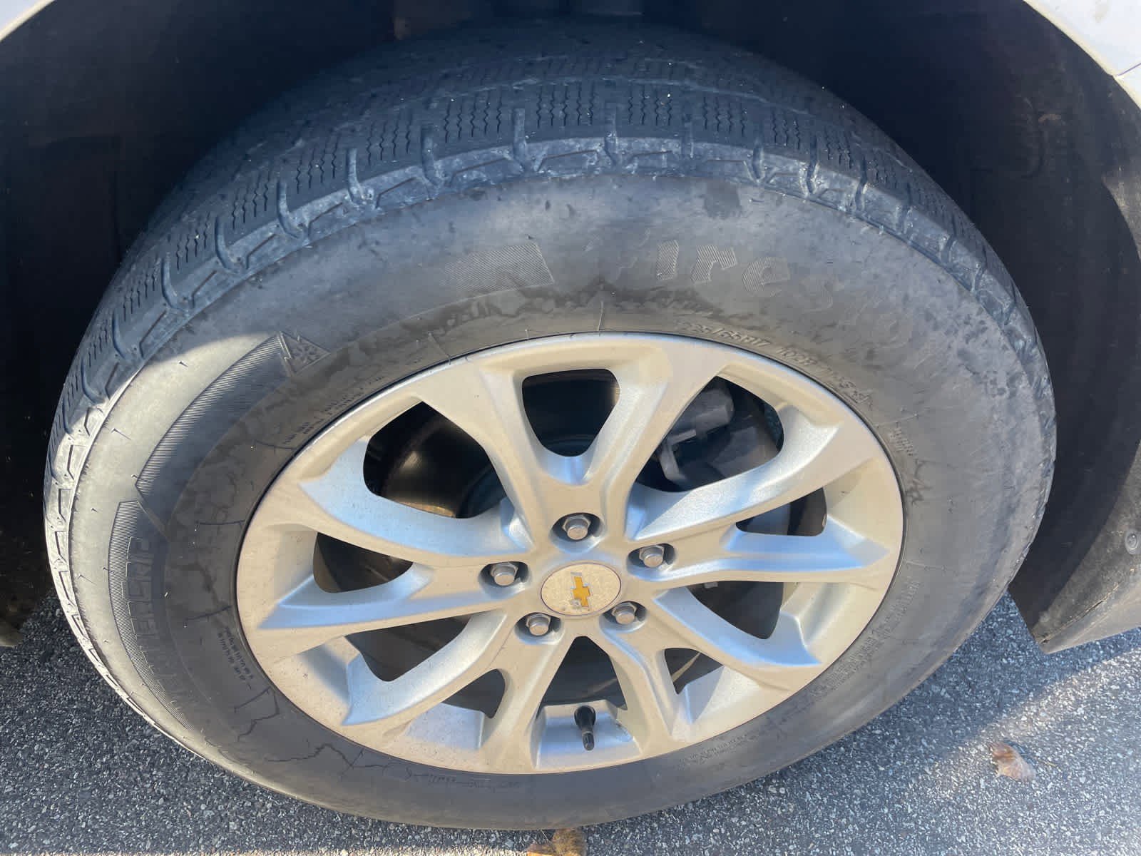 2019 Chevrolet Equinox LT photo 4
