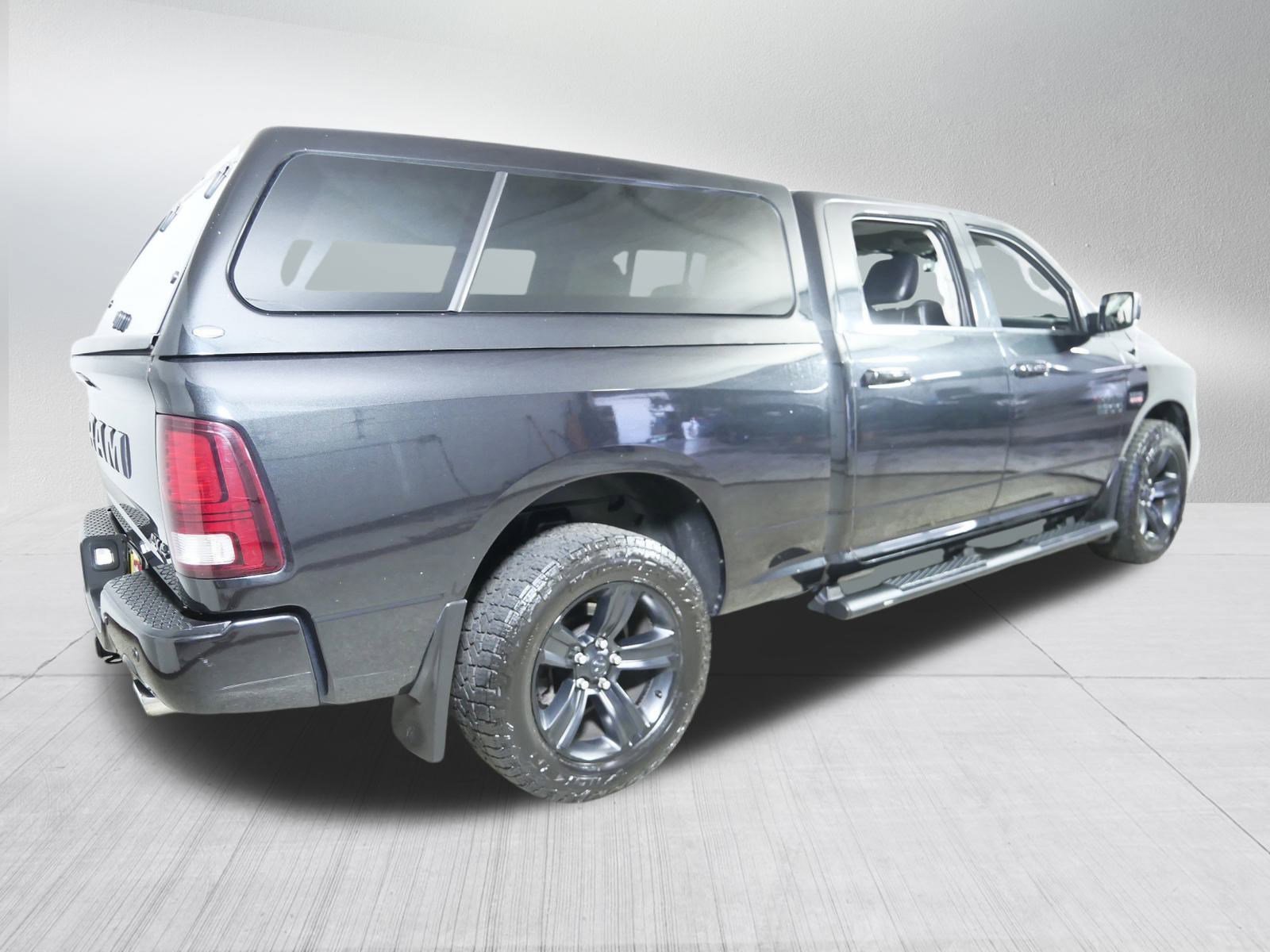 2017 Ram 1500 Sport photo 7