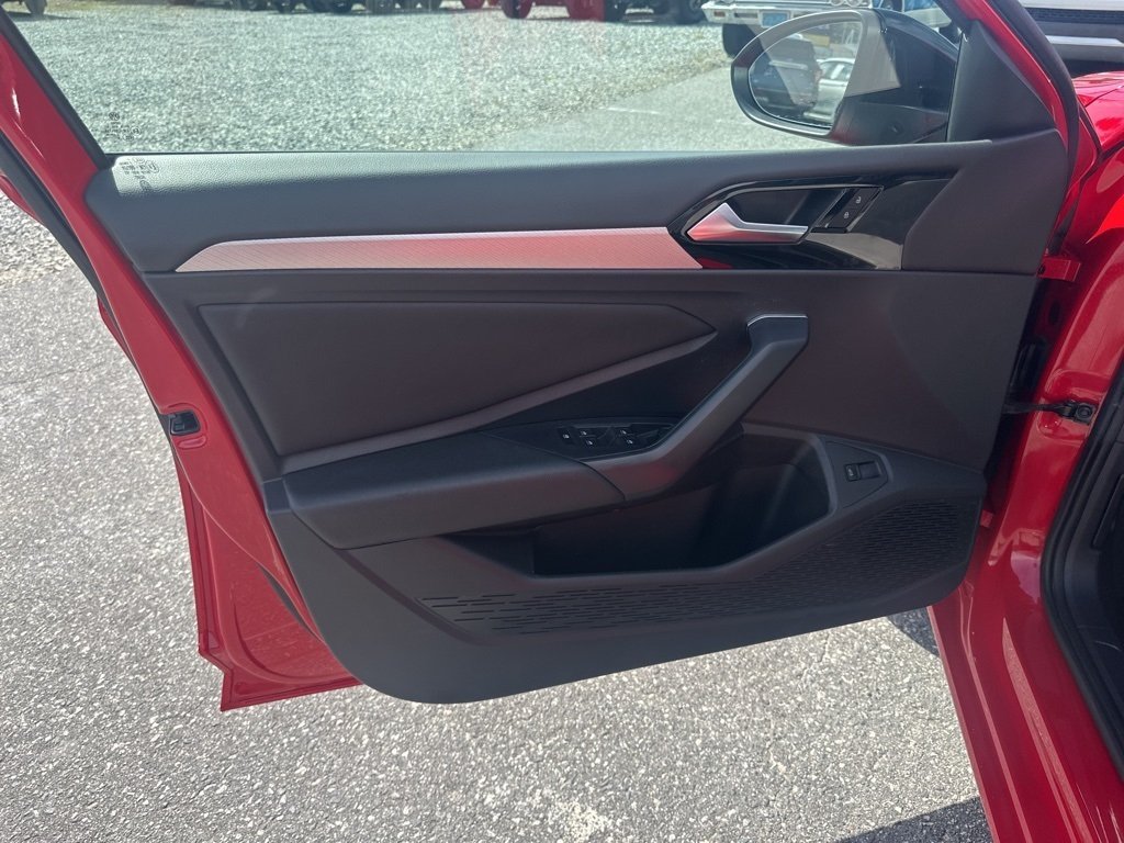 2020 Volkswagen Jetta R-Line photo 21