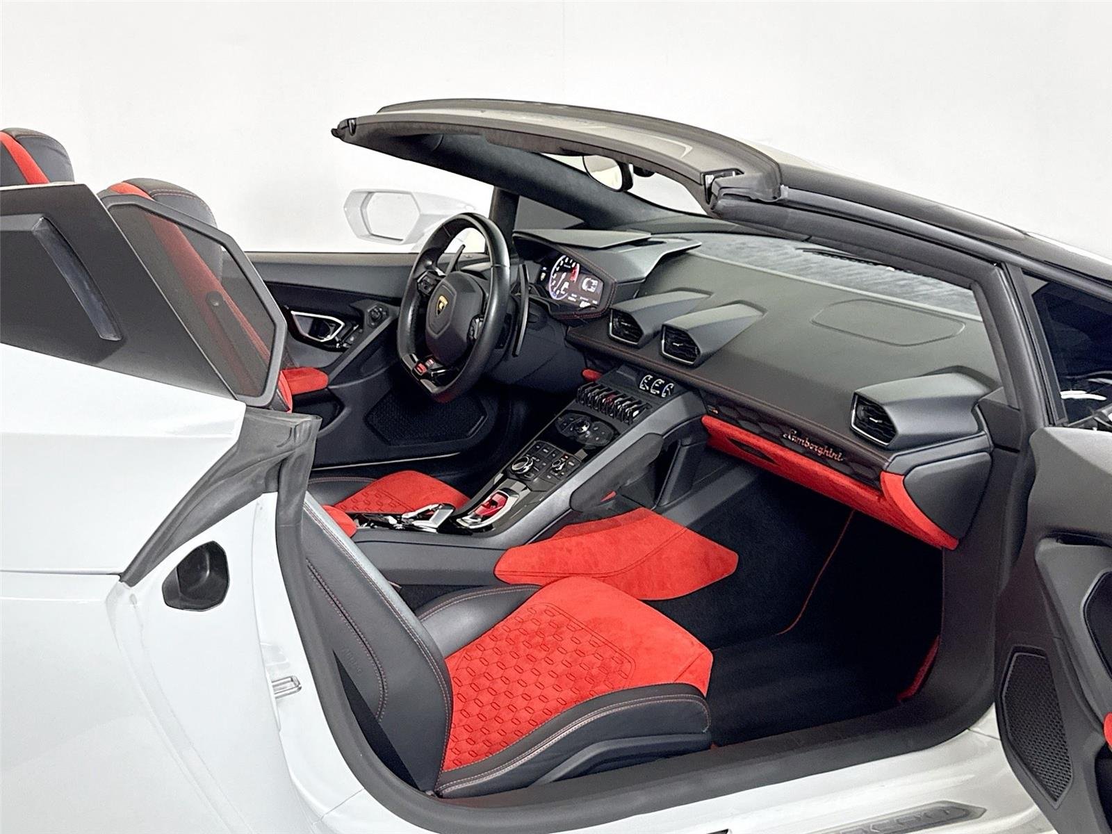 2017 Lamborghini Huracan Spyder photo 23
