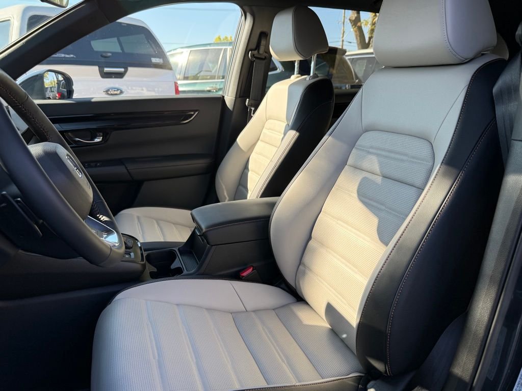 2025 Honda CR-V Hybrid Sport Touring photo 10