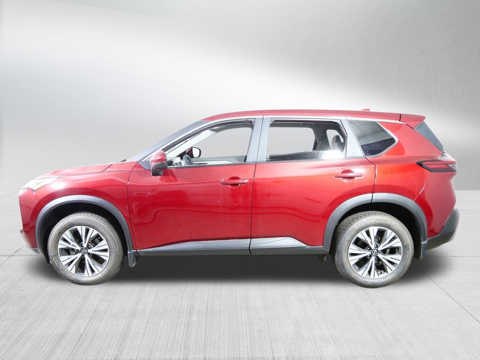 2023 Nissan Rogue SV photo 4