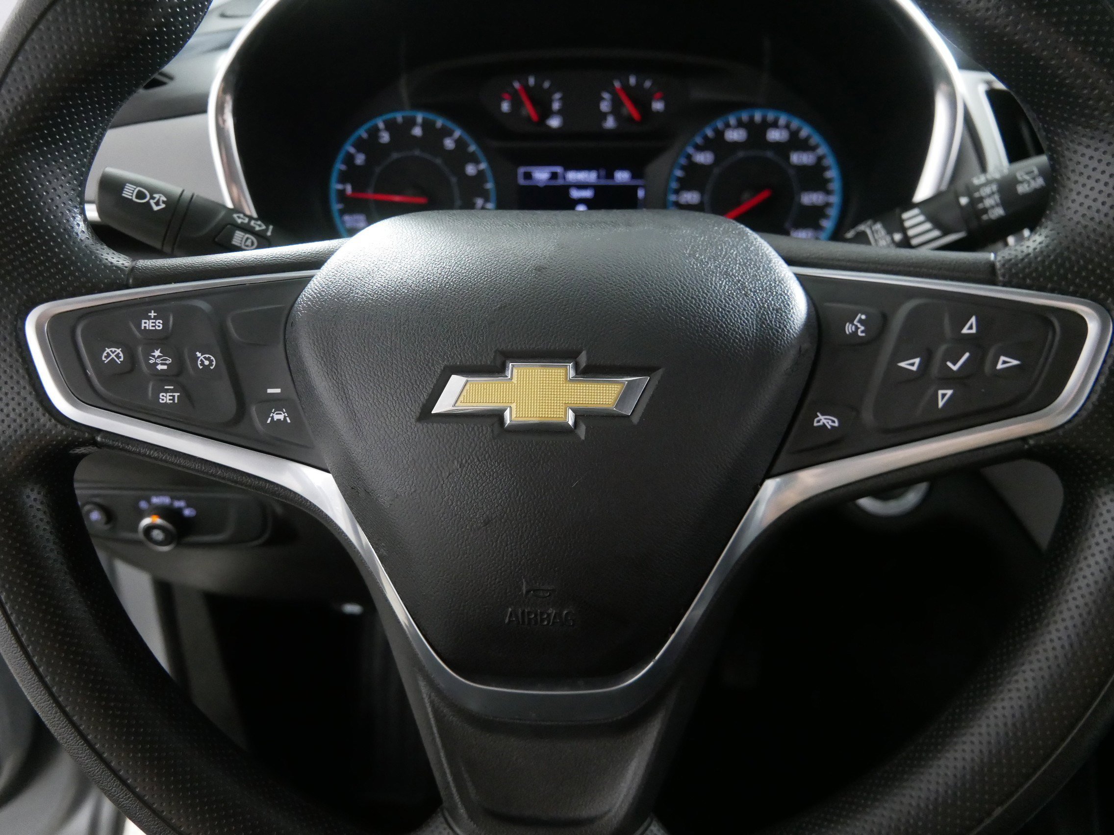 2022 Chevrolet Equinox LS photo 25