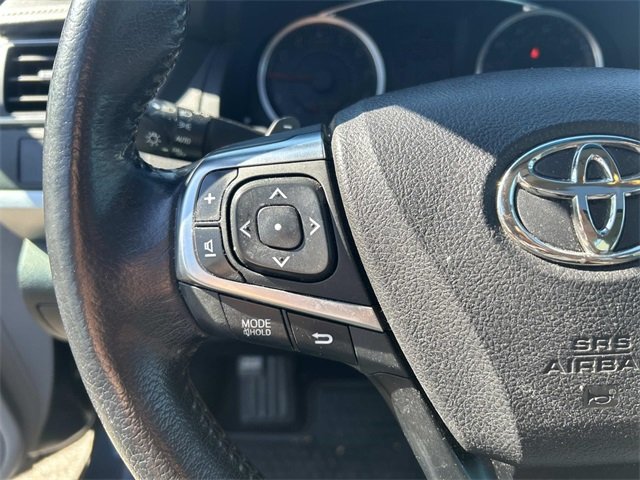 2015 Toyota Camry LE photo 12