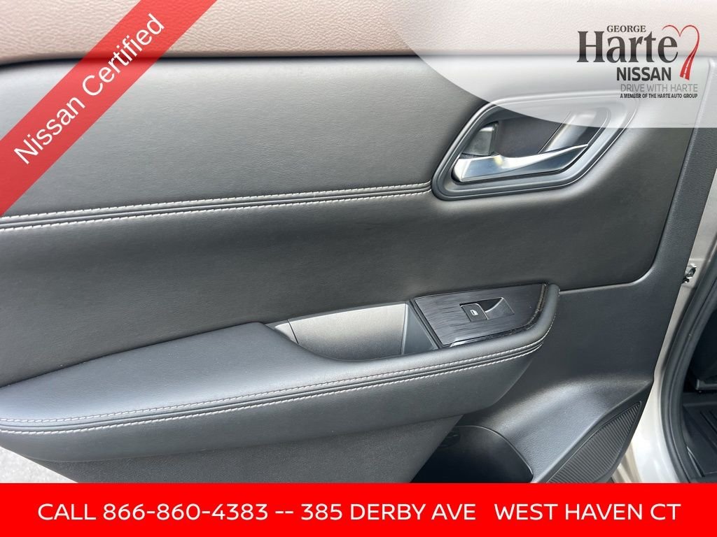 2022 Nissan Rogue SL photo 18