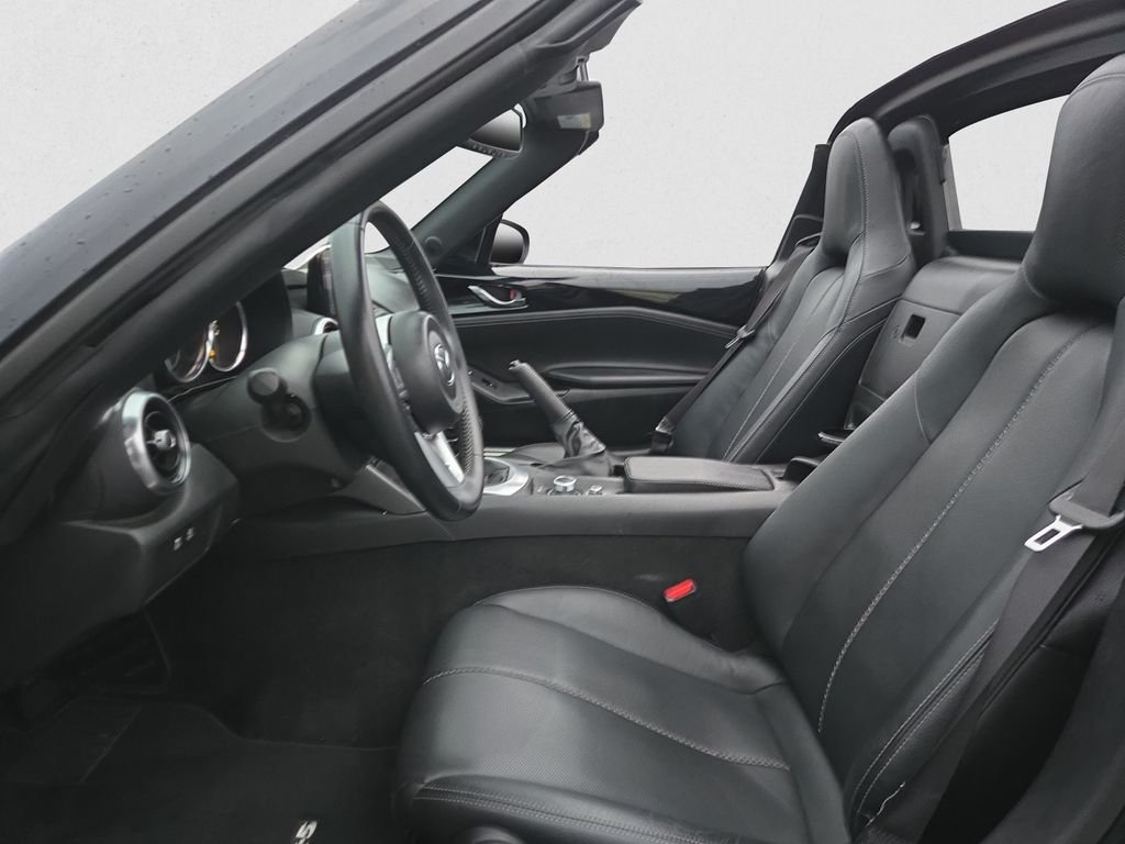 2021 Mazda MX-5 Miata RF Miata Grand Touring photo 10