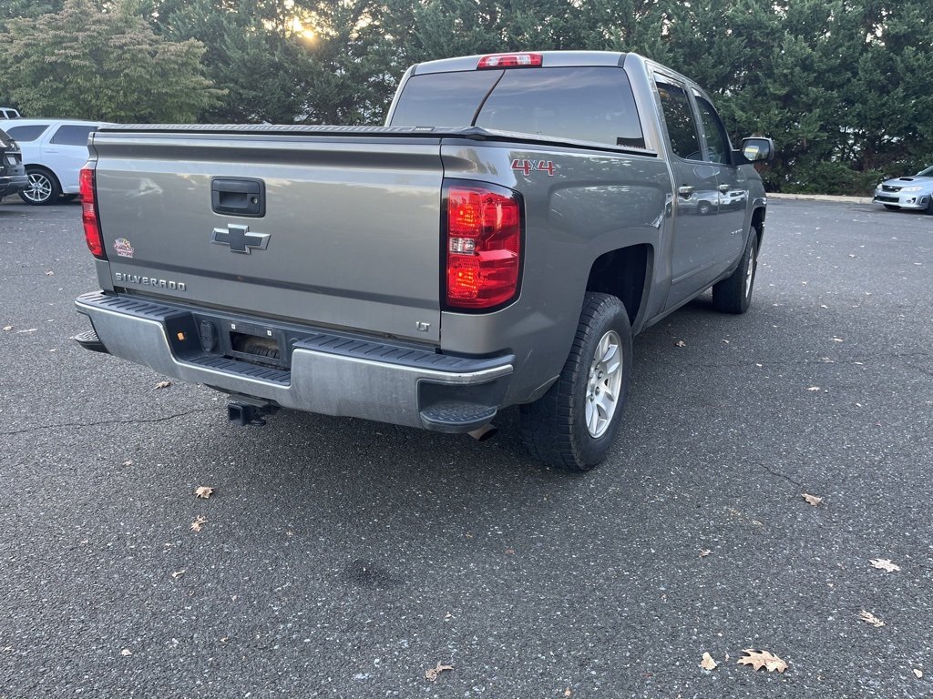 2017 Chevrolet Silverado LT photo 6