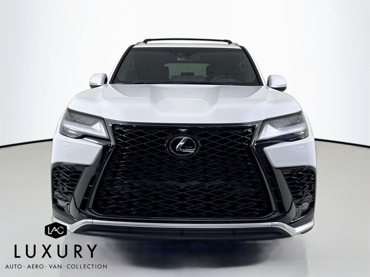 2023 Lexus LX 600 F SPORT photo 8