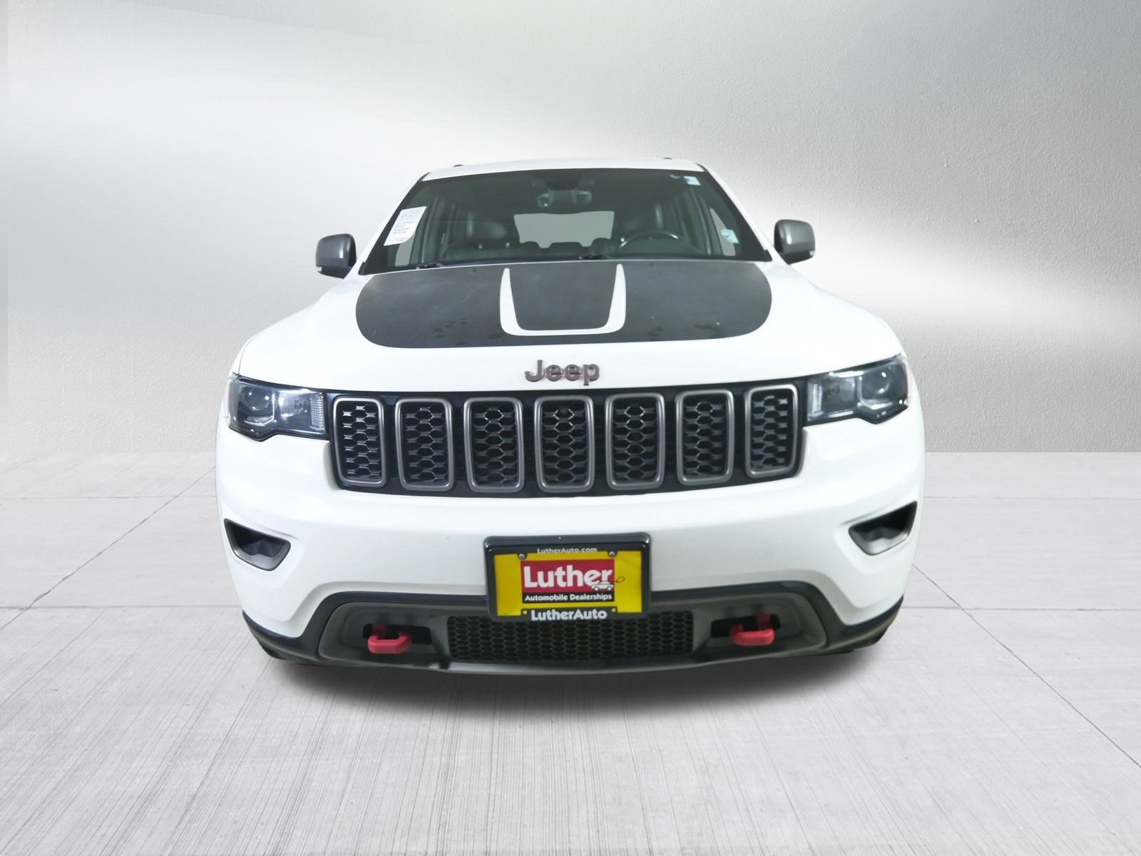 2017 Jeep Grand Cherokee Trailhawk photo 2