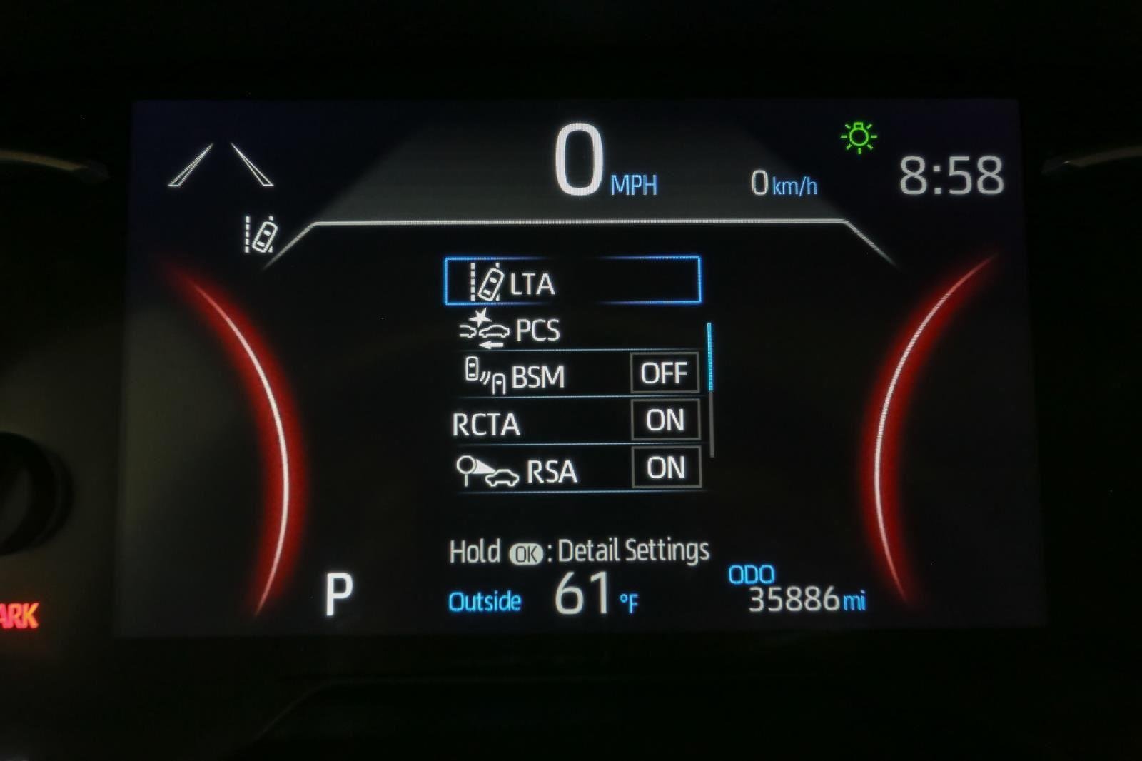2024 Toyota RAV4 XLE photo 32