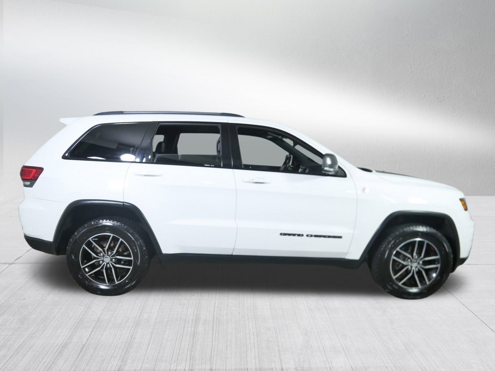 2017 Jeep Grand Cherokee Trailhawk photo 8