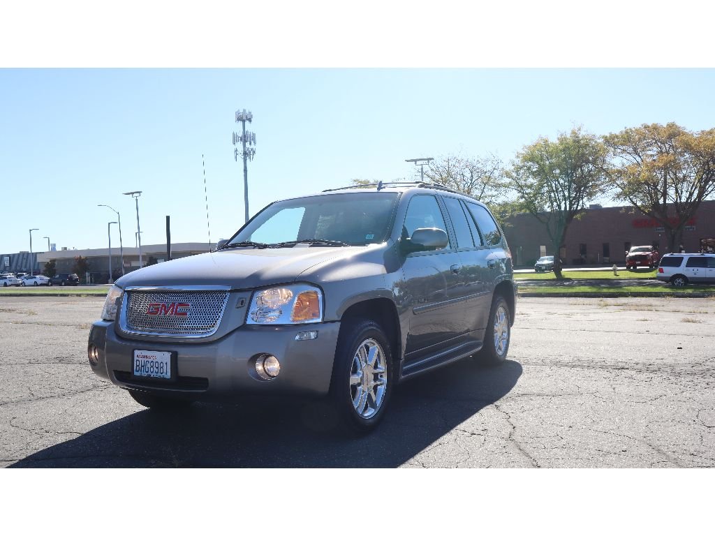 2007 Gmc Envoy Denali photo 2