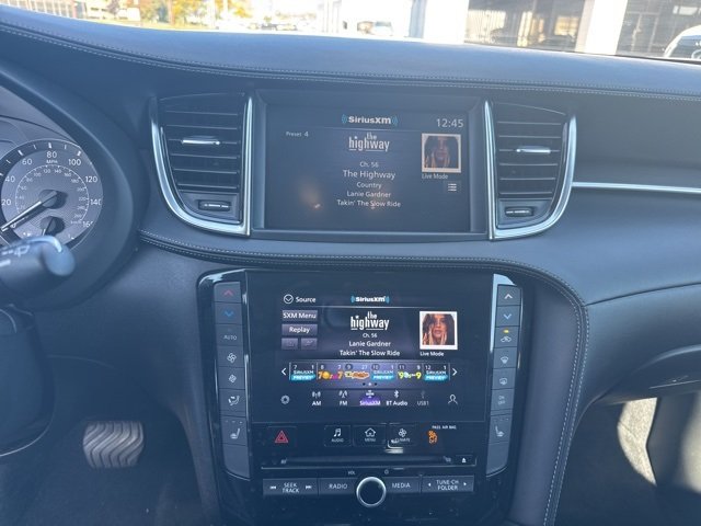 2023 Infiniti QX50 Luxe photo 13