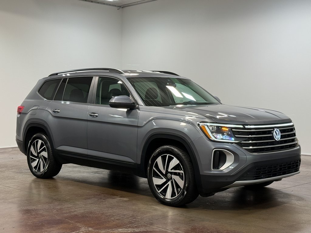 2025 Volkswagen Atlas SE Technology photo 17