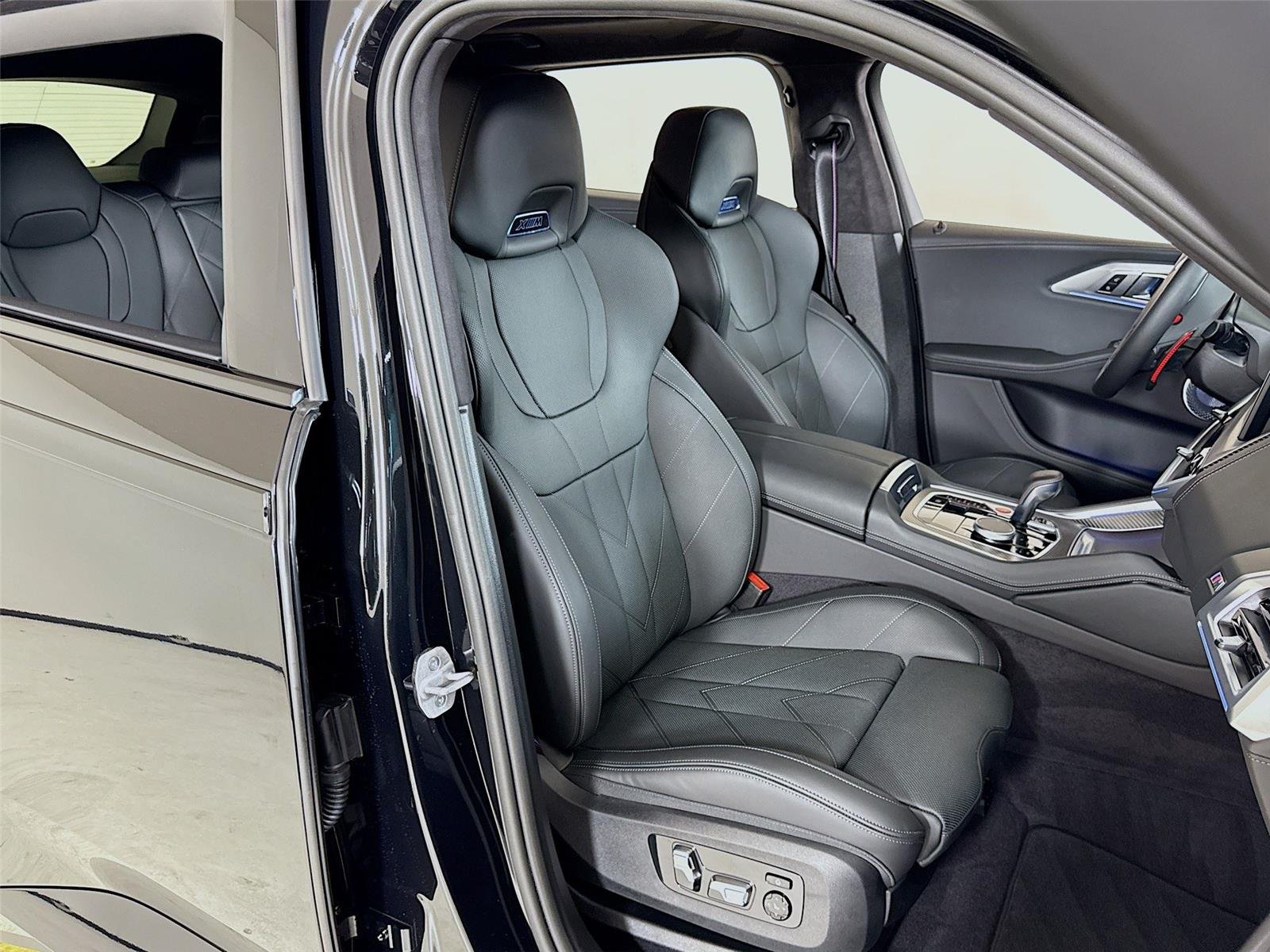 2025 Bmw XM photo 23