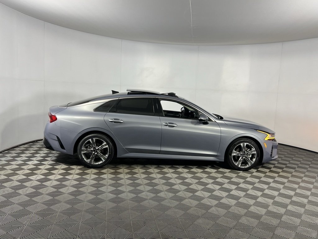 2024 Kia K5 EX photo 2