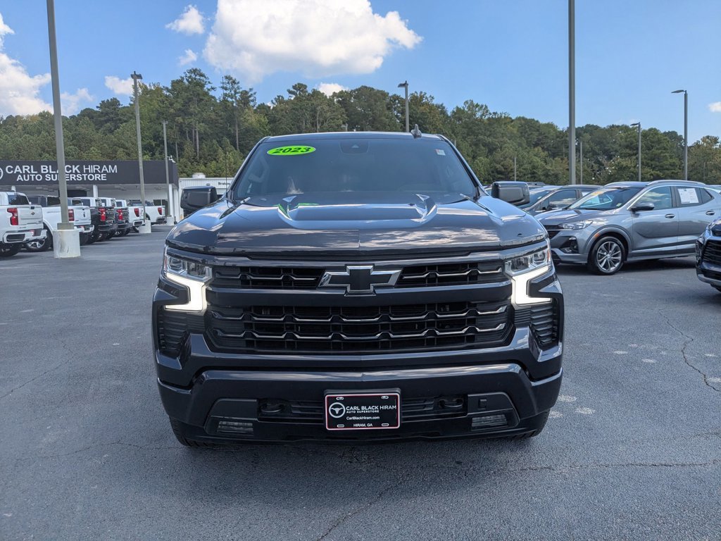 2023 Chevrolet Silverado 1500 RST photo 2
