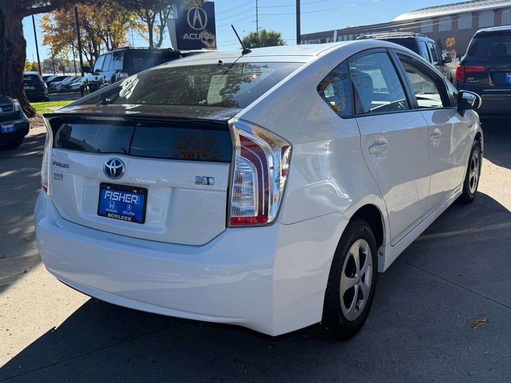 2012 Toyota Prius Five photo 5