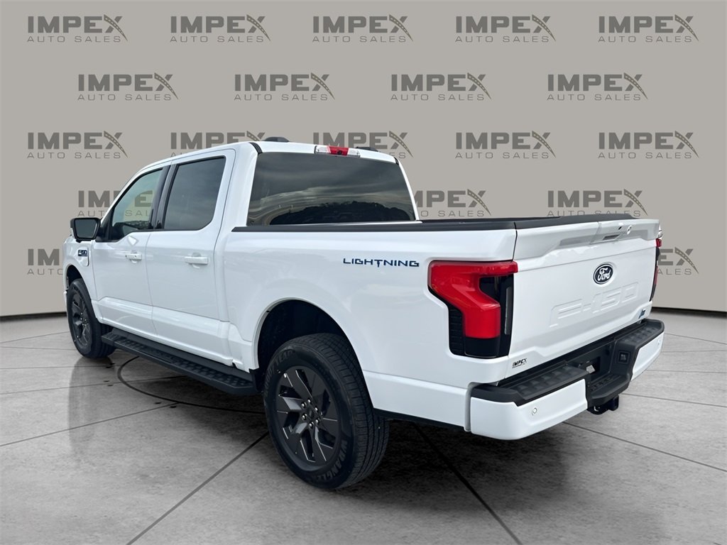2024 Ford F-150 Lightning photo 2