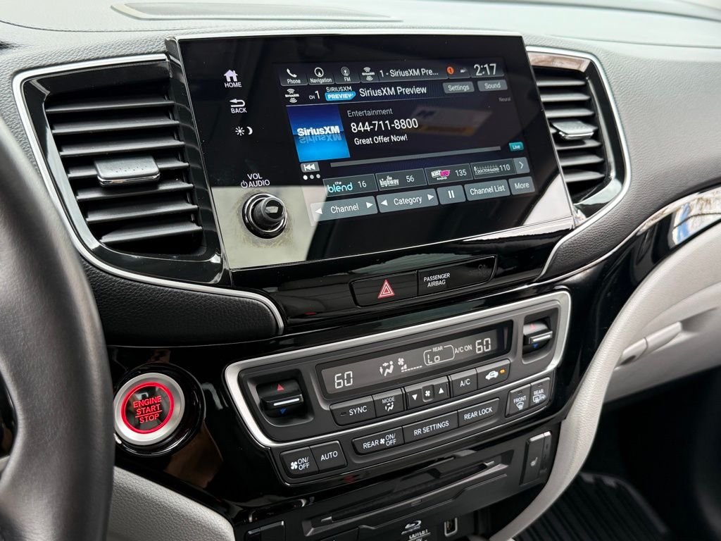 2021 Honda Pilot Touring photo 24