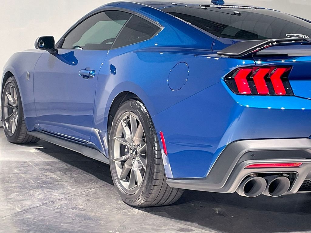 2024 Ford Mustang Dark Horse photo 32