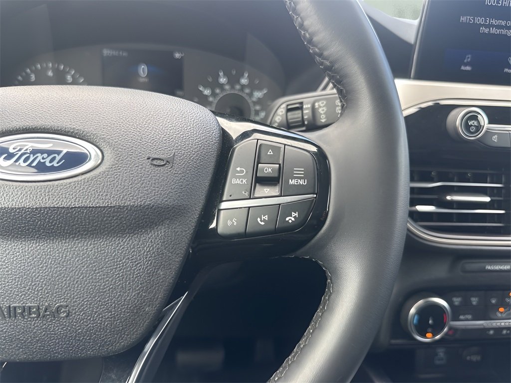 2022 Ford Escape SEL photo 15