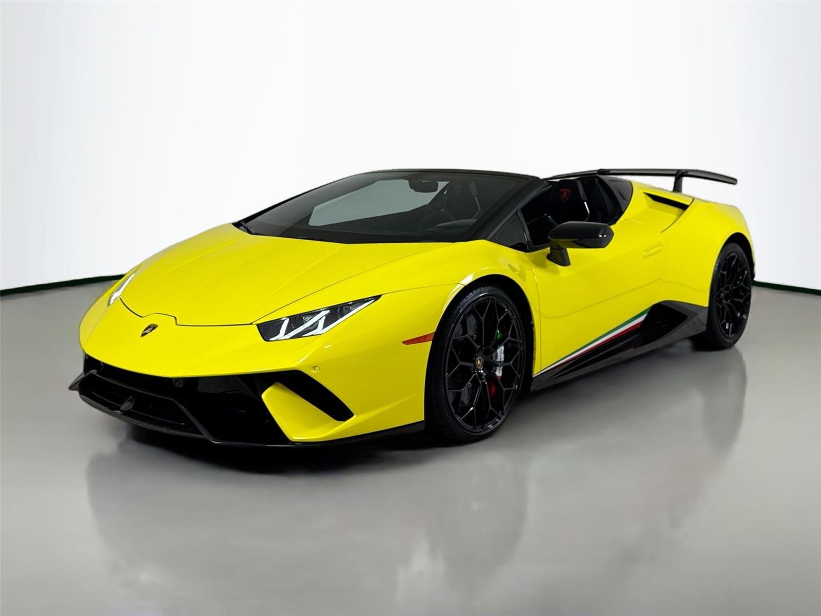 2019 Lamborghini Huracan Spyder Performante photo 36