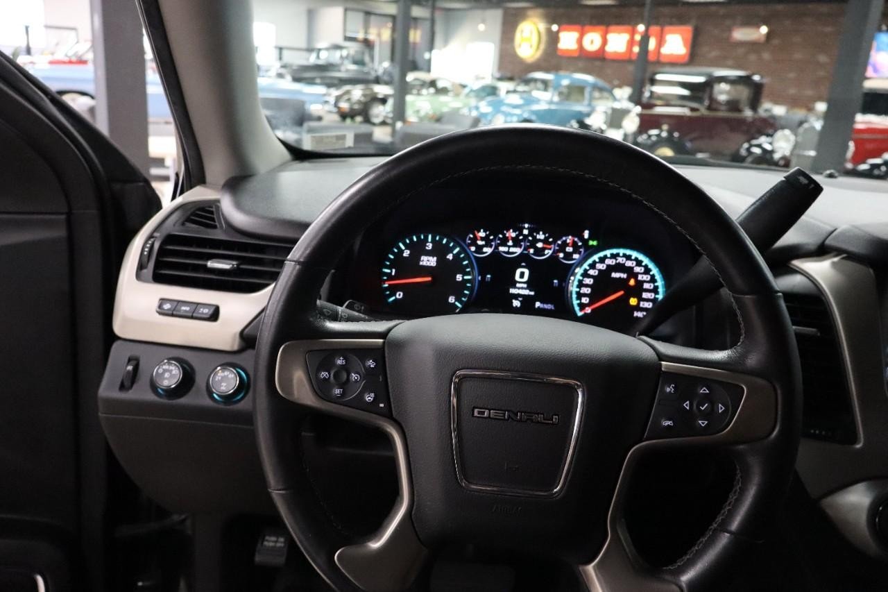 2019 Gmc Yukon Denali photo 13