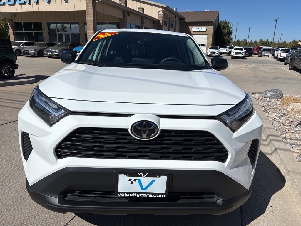 2024 Toyota RAV4 LE photo 2