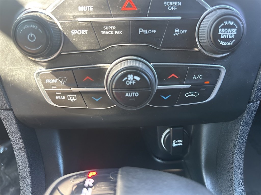 2019 Dodge Charger GT photo 17