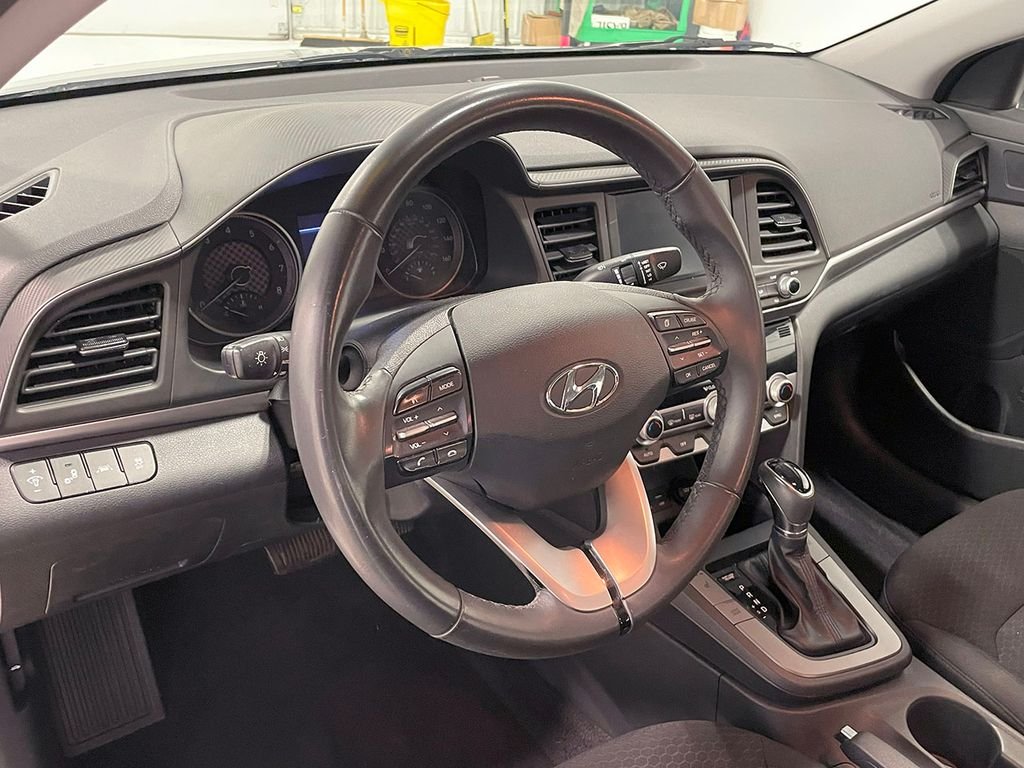 2020 Hyundai Elantra Value Edition photo 15