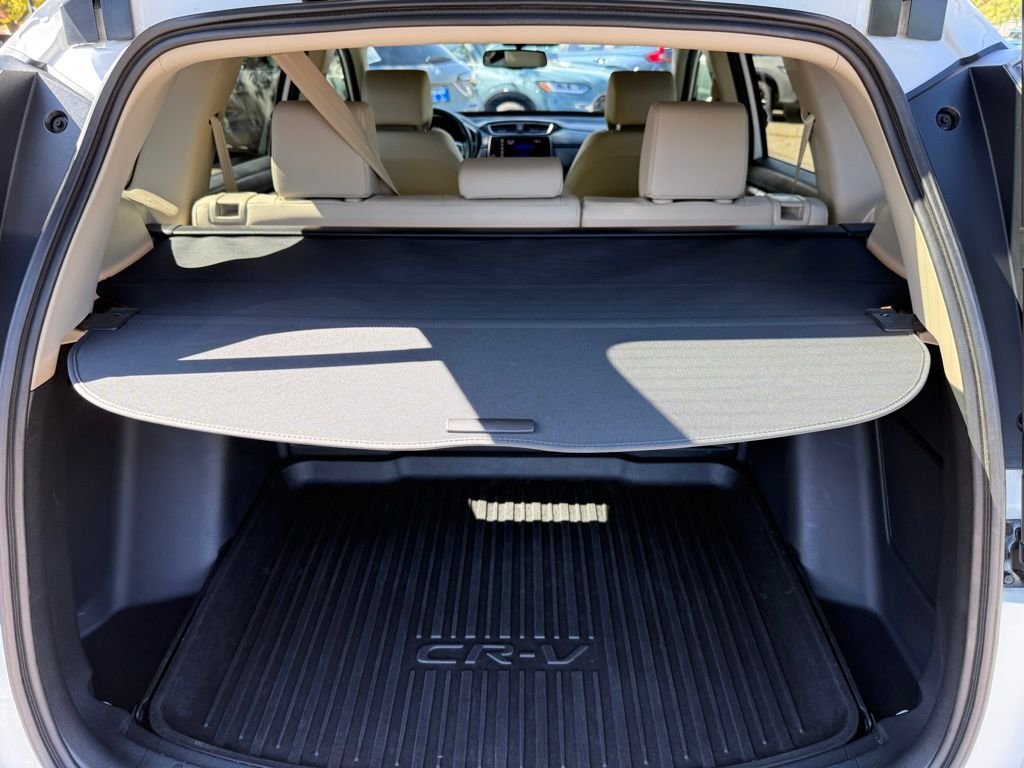 2020 Honda CR-V Touring photo 13