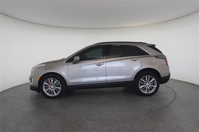 2023 Cadillac XT5 Sport photo 7