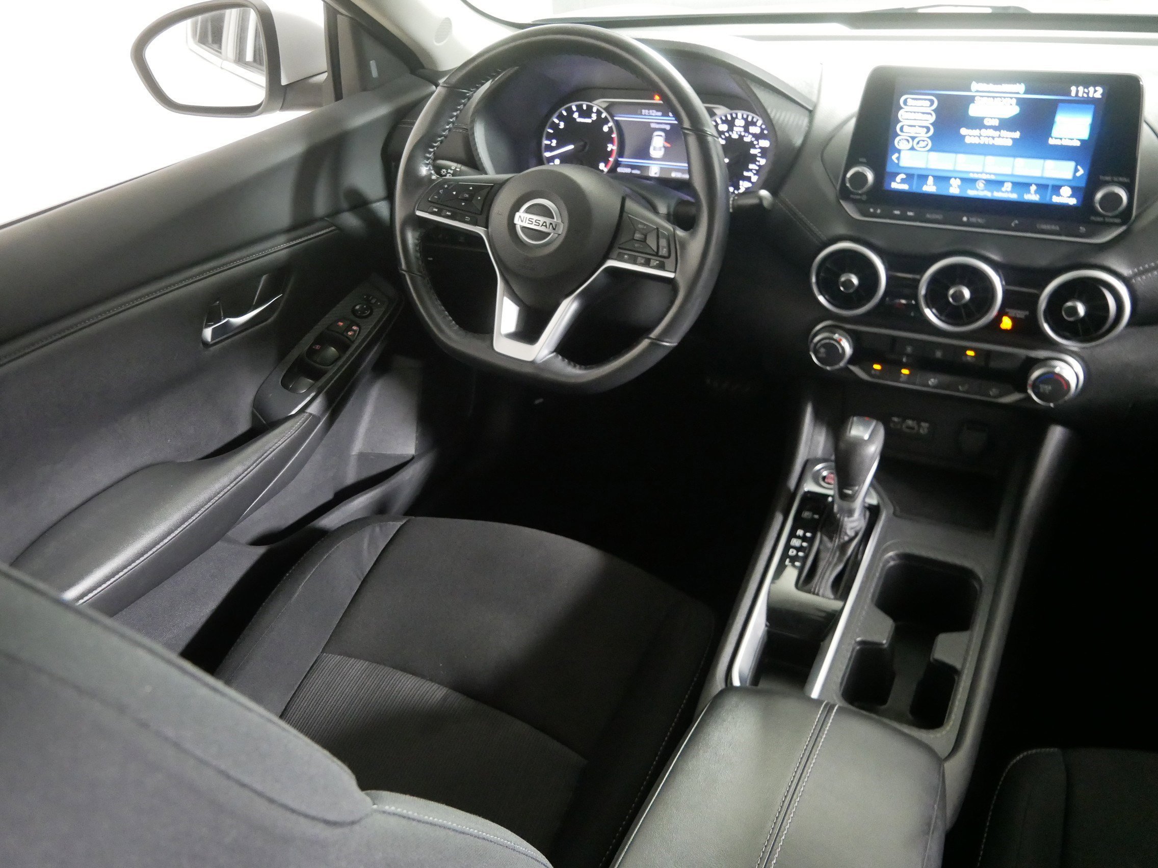 2023 Nissan Sentra SV photo 9