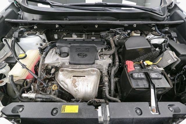 2014 Toyota RAV4 XLE photo 8