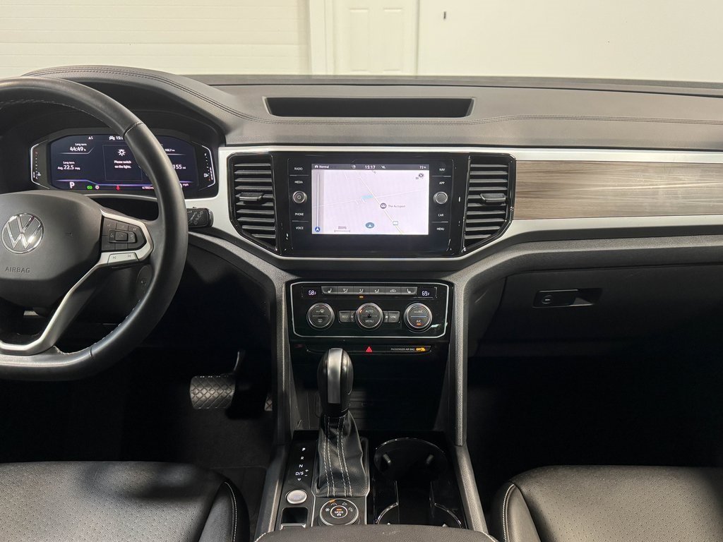 2023 Volkswagen Atlas SEL photo 15