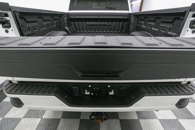 2024 Gmc Sierra 2500 HD Denali Ultimate photo 11