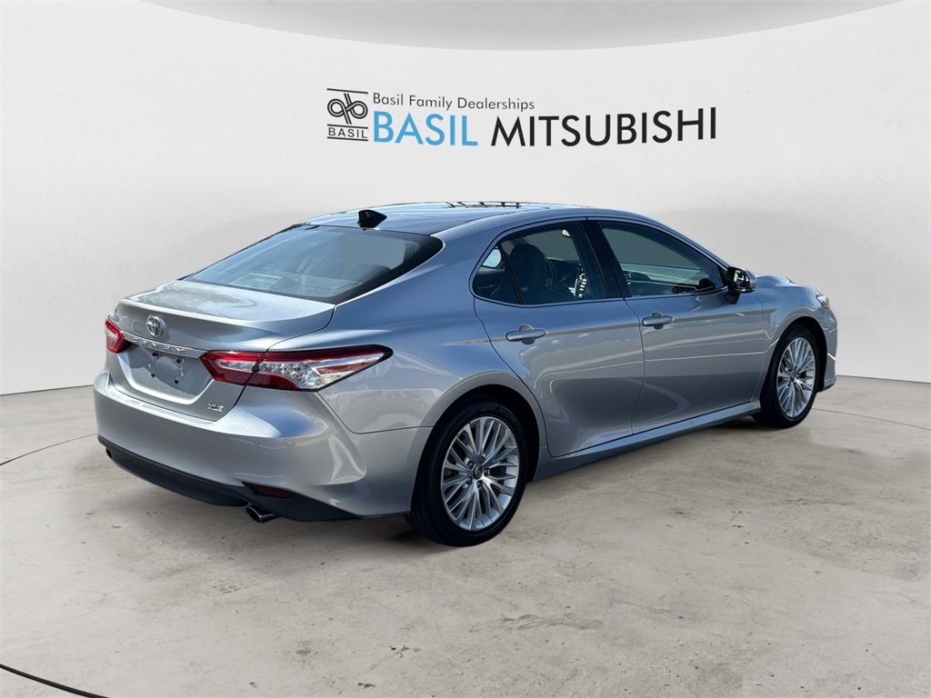 2018 Toyota Camry XLE V6 photo 5