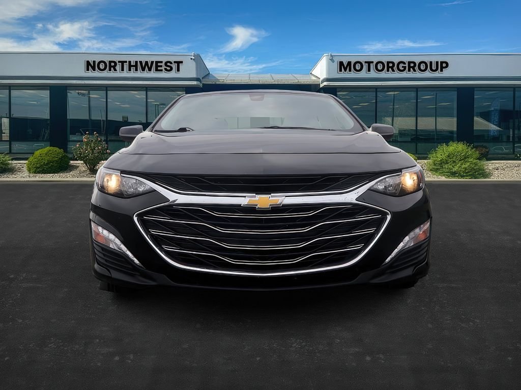 2020 Chevrolet Malibu 1LT photo 2