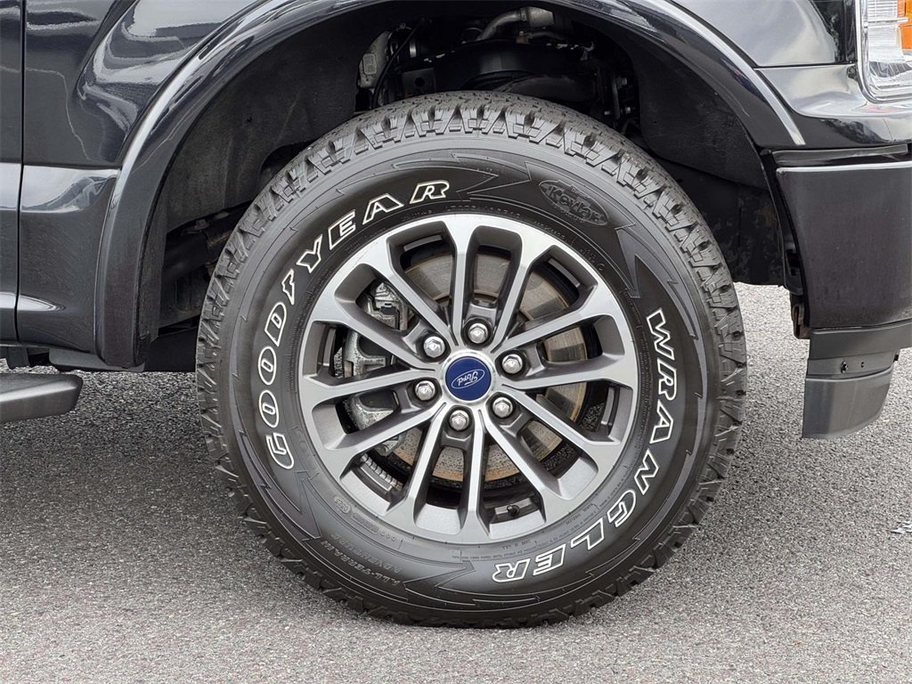 2019 Ford F-150 XLT photo 11